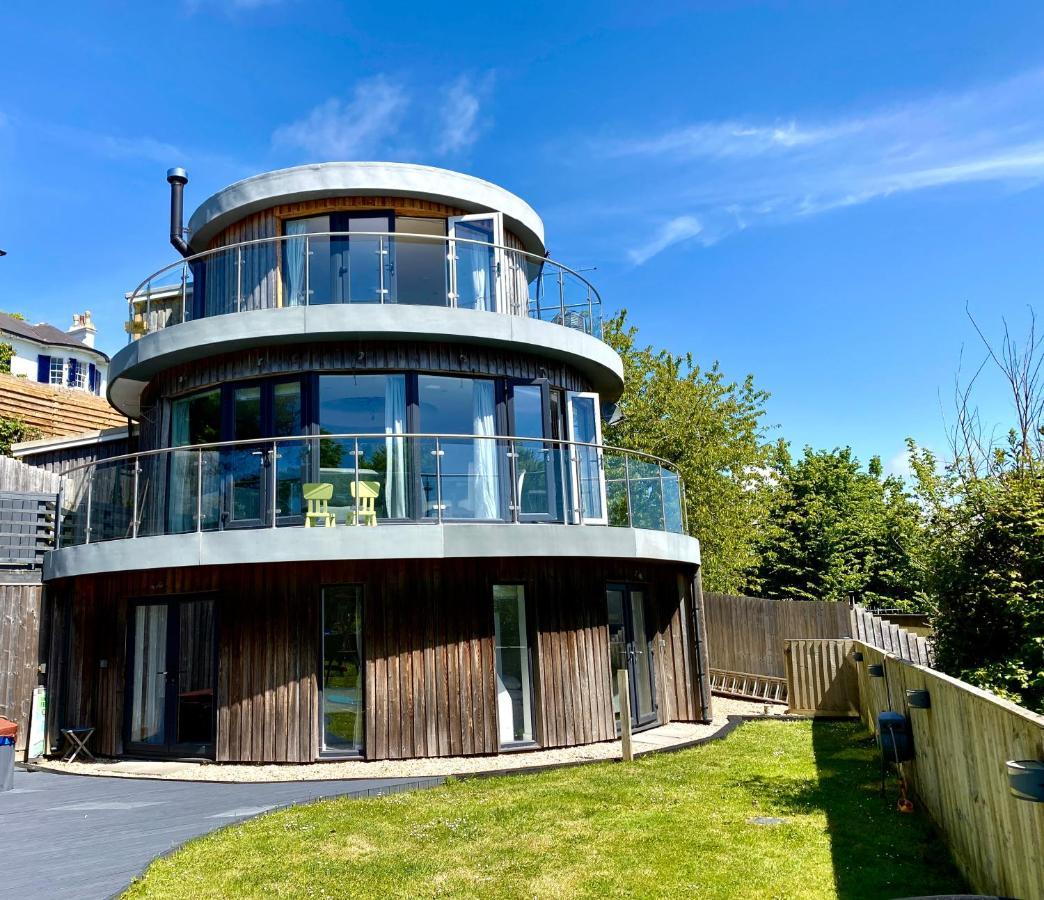 One Of The Best Properties In Lyme! Breathtaking Views Across The Whole Bay. 3 Stories With 2 Tier Veranda Around The Property. Sleeps 6 Лайм-Реджис Екстер'єр фото